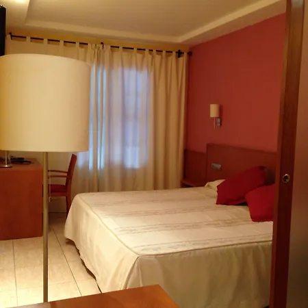 Hotel Jeni & Restaurant 3*