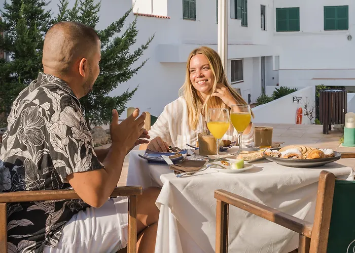 Hotel Jeni & Restaurant Es Mercadal