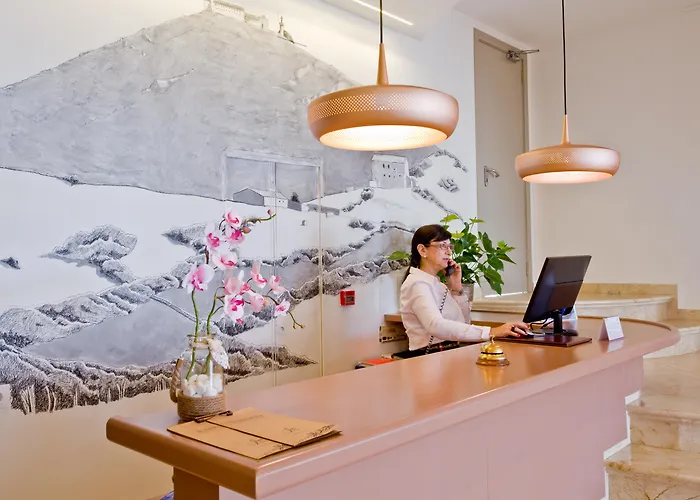 Jeni & Restaurant Hotel Es Mercadal