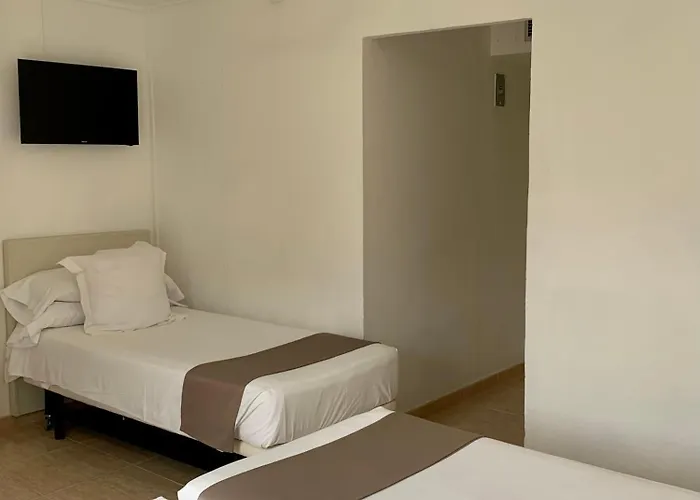 Jeni & Restaurant Hotel Es Mercadal