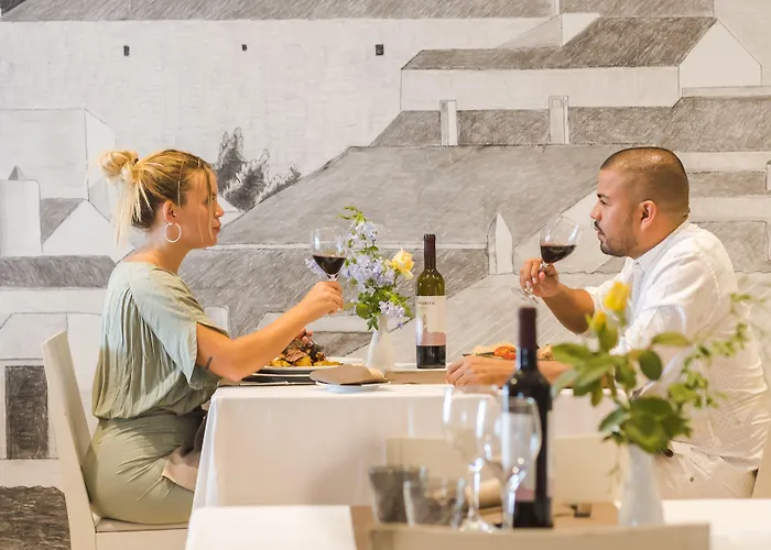 Hotel Jeni & Restaurant 3*