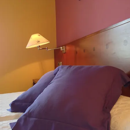 Jeni & Restaurant מלון