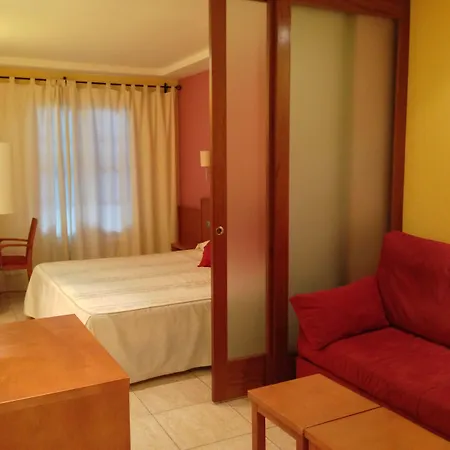 Jeni & Restaurant 3*