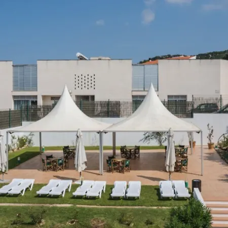 Jeni & Restaurant Hotel Es Mercadal