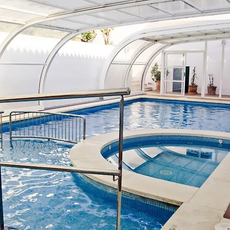 Jeni & Restaurant אס מרקדל