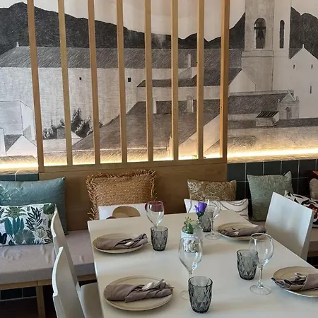 Jeni & Restaurant Es Mercadal