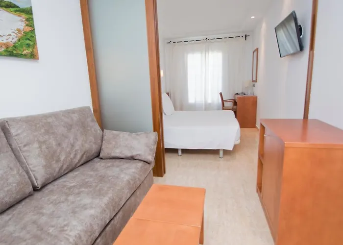 Jeni & Restaurant Es Mercadal