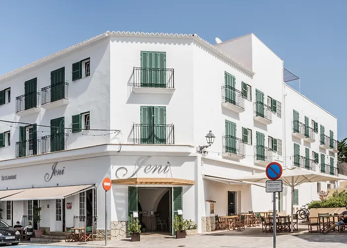Jeni & Restaurant 3* Es Mercadal