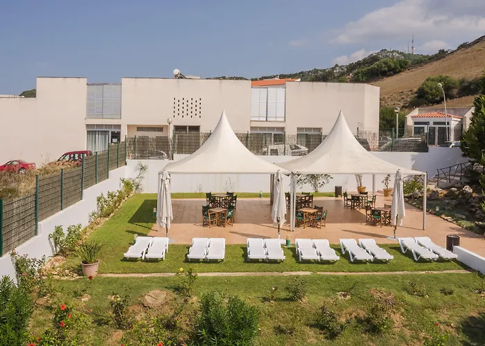 Jeni & Restaurant Hotel