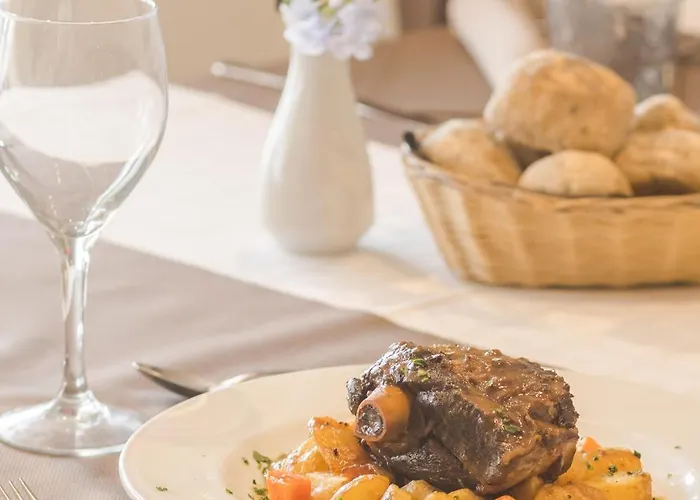 Hotel Jeni & Restaurant 3*